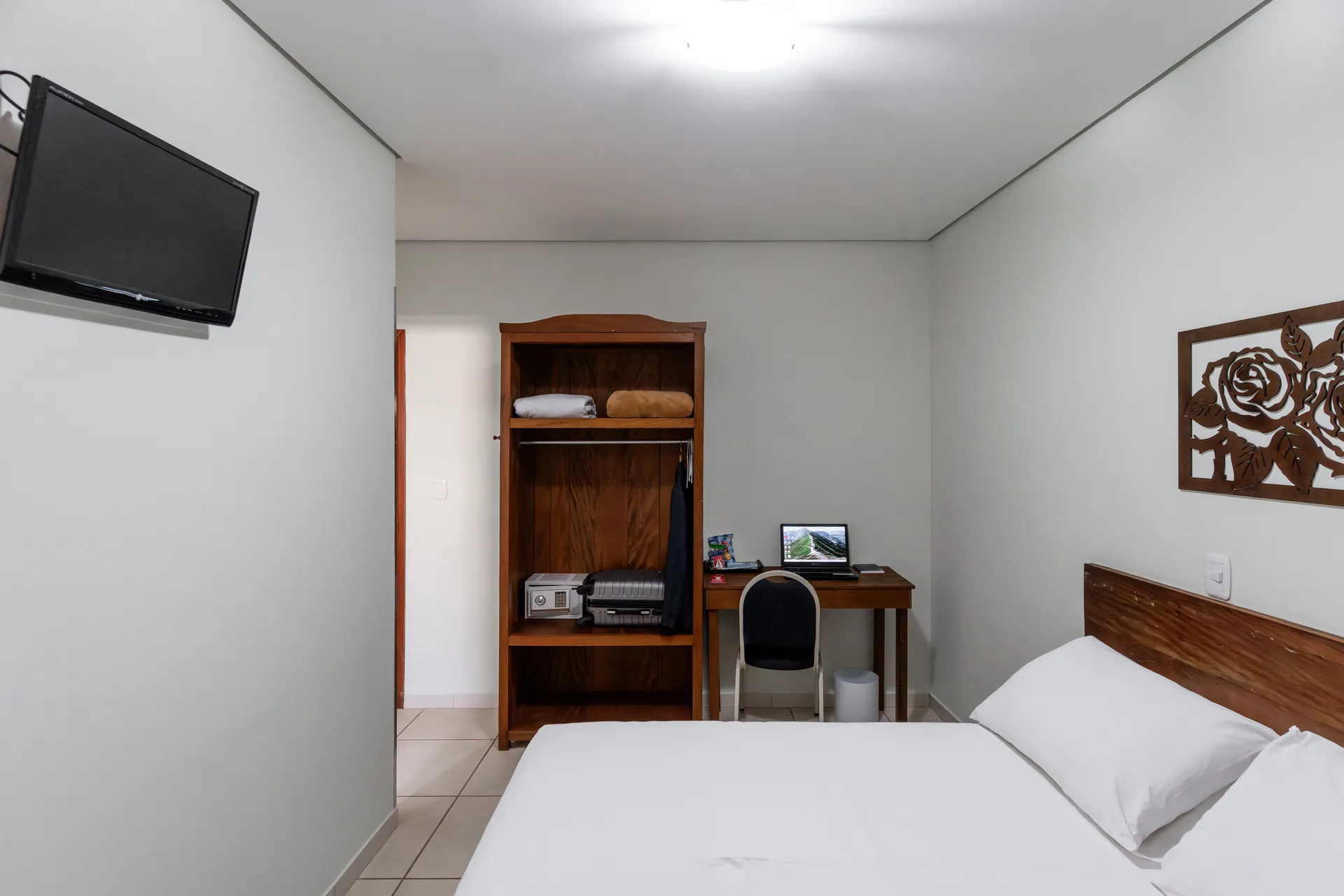 Luxo Casal, vista